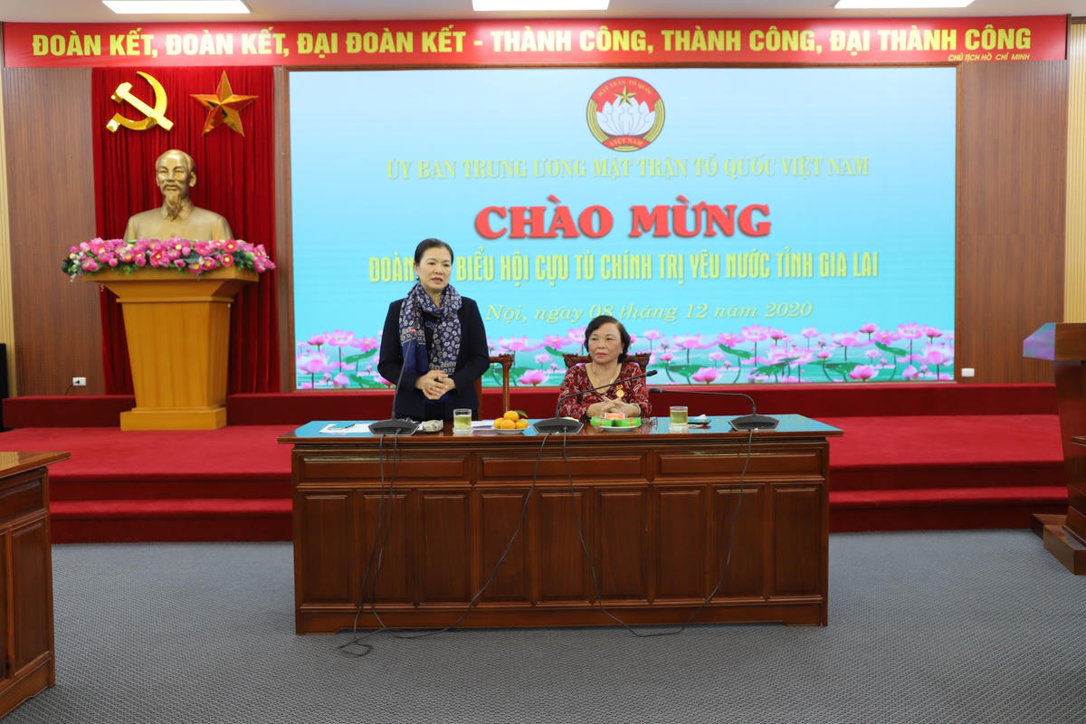 Phó Chủ tịch Trương Ngọc Ánh phát biểu tại buổi tiếp. 