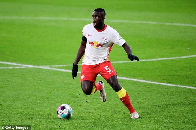 Trung vệ Upamecano đồng ý bản hợp đồng có thời hạn 5 năm với Bayern Munich vào mùa hè này.