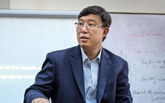 TS Nguyễn Xuân Thành, giảng viên Chính sách công và Quản lý Trường ĐH Fulbright: Do ảnh hưởng của dịch Covid-19, đồng tiền của các nước trong khu vực ASEAN biến động mạnh so với đồng USD. Tuy nhiên, tỷ giá VND/USD không thay đổi mặc dù NHNN chưa phải bán ngoại tệ để can thiệp thị trường, bởi NHNN áp dụng chính sách điều hành linh hoạt thông qua tỷ giá trung tâm.