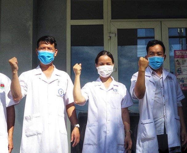 Cán bộ y tế tỉnh Phú Thọ chuẩn bị vào các khu điều trị bệnh nhân Covid-19 ở Quảng Nam.