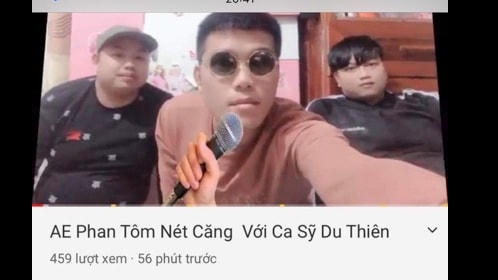 Ảnh chụp màn hình nhóm YouTuber sử dụng mạng xã hội tấn công ca sĩ Du Thiên.  