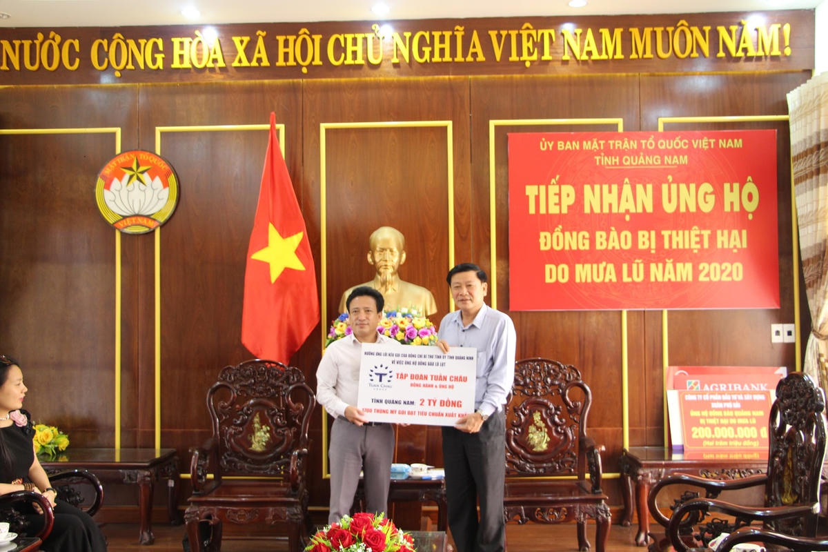 Mặt trận Quảng Nam tiếp nhận ủng hộ của Tập đoàn Tuần Châu.