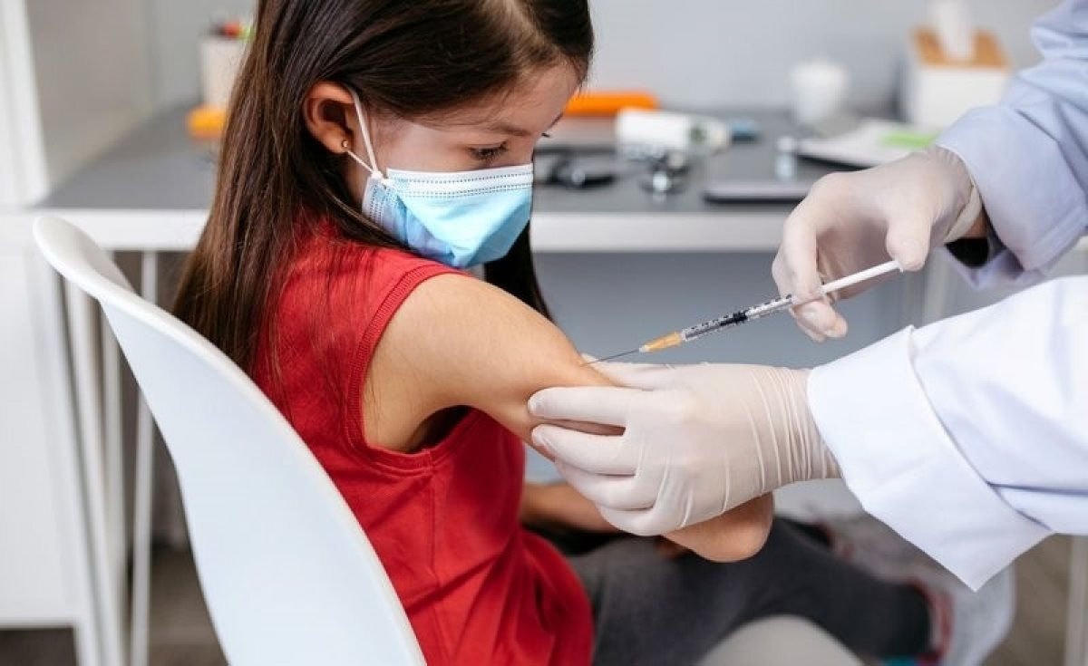 Nhiều phụ huynh quan tâm đến việc tiêm vaccine phòng Covid-19 cho trẻ em.