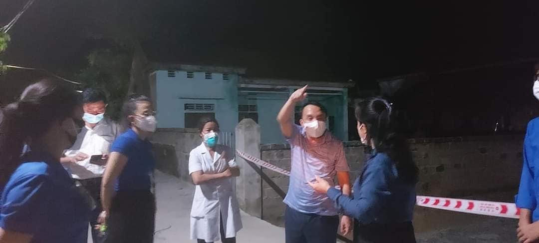 Ngay lập tức, cơ quan chức năng tiến hành khoanh vùng, truy vết, xét nghiệm cho những người có liên quan.