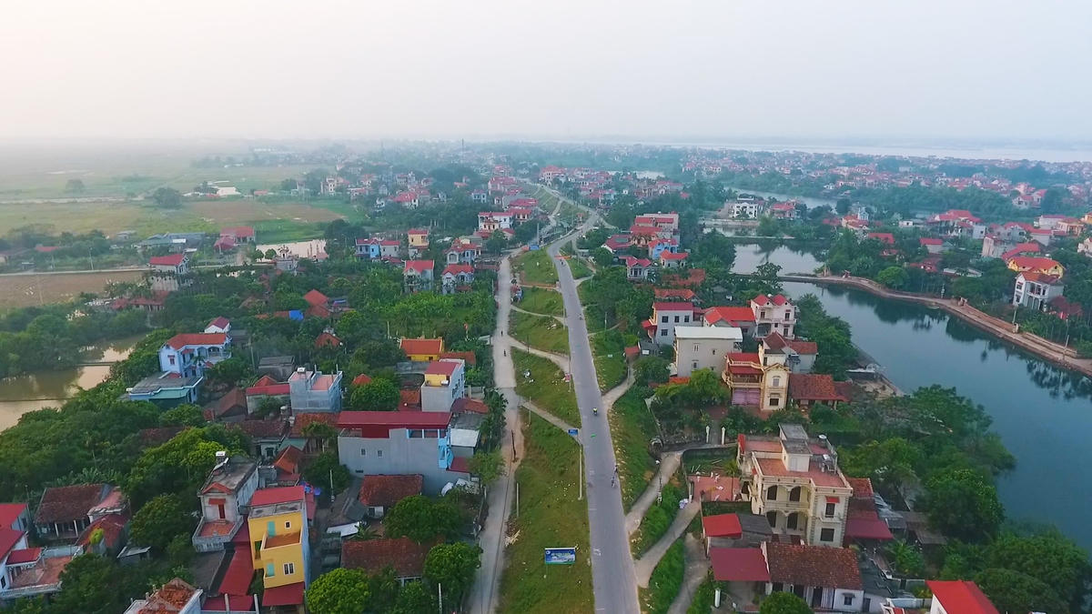 Sức dân làm thay đổi diện mạo huyện Ba Vì.