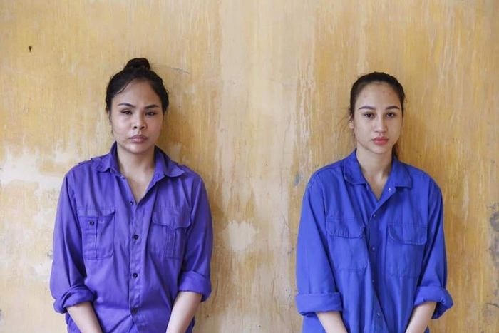 Hai đối tượng Duyên (phải) và Vân.