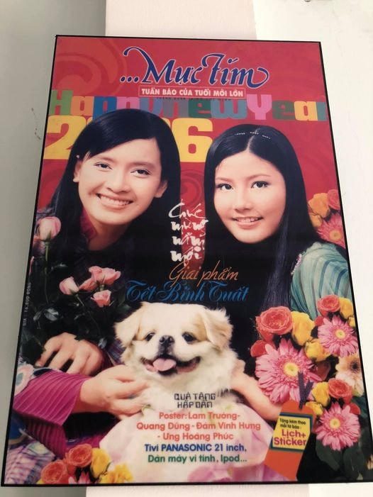Ái Phương khoe một bức ảnh chụp với Diễm My 9X từ năm 2006: "Về nhà lục được tấm hình này hồi 2006 chụp với cô em xinh đẹp".