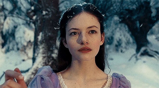 Nhan sắc đẹp đến báo động của Mackenzie Foy trong bom tấn The Nutcracker and the Four Realms.