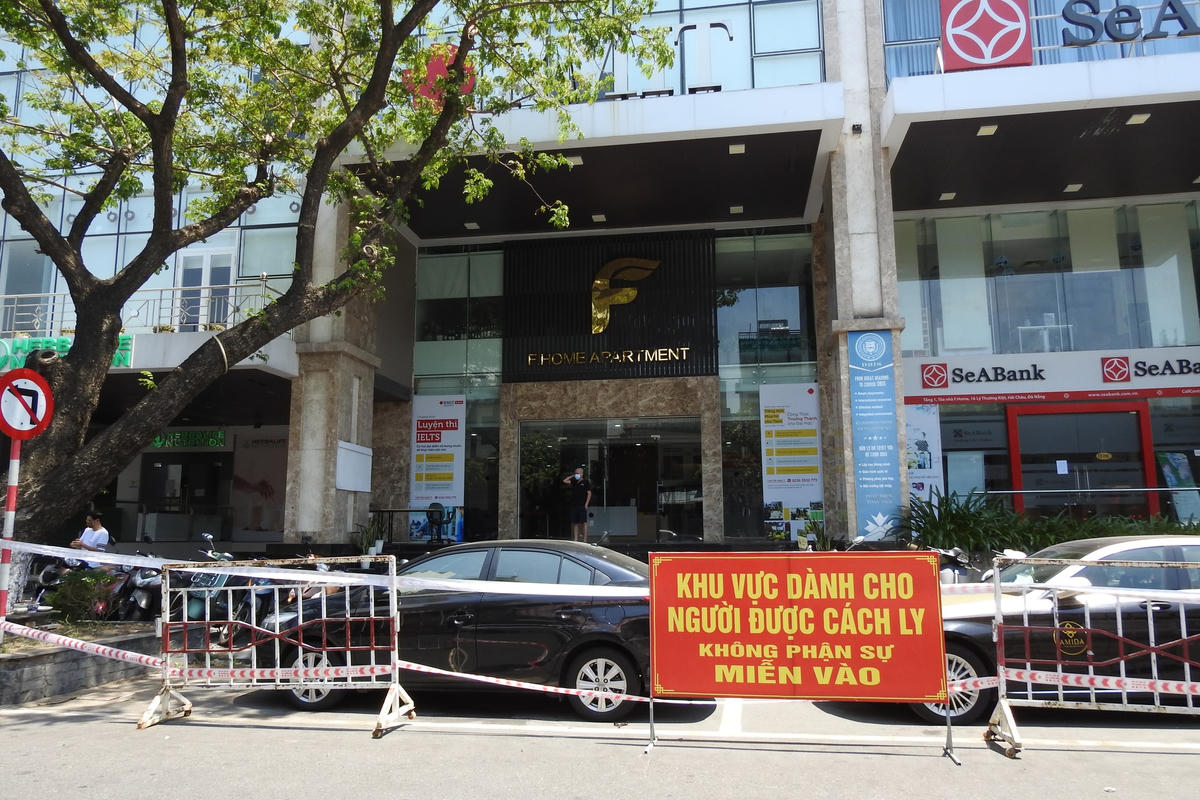 Chung cư F. Home apartment số 16 đường Lý Thường Kiệt (Đà Nẵng) nơi béN.T.N.M.C. sống chung với cha, mẹ, dì ruột là các BN làm việc tại TMV Amida. Ảnh: Thanh Tùng.