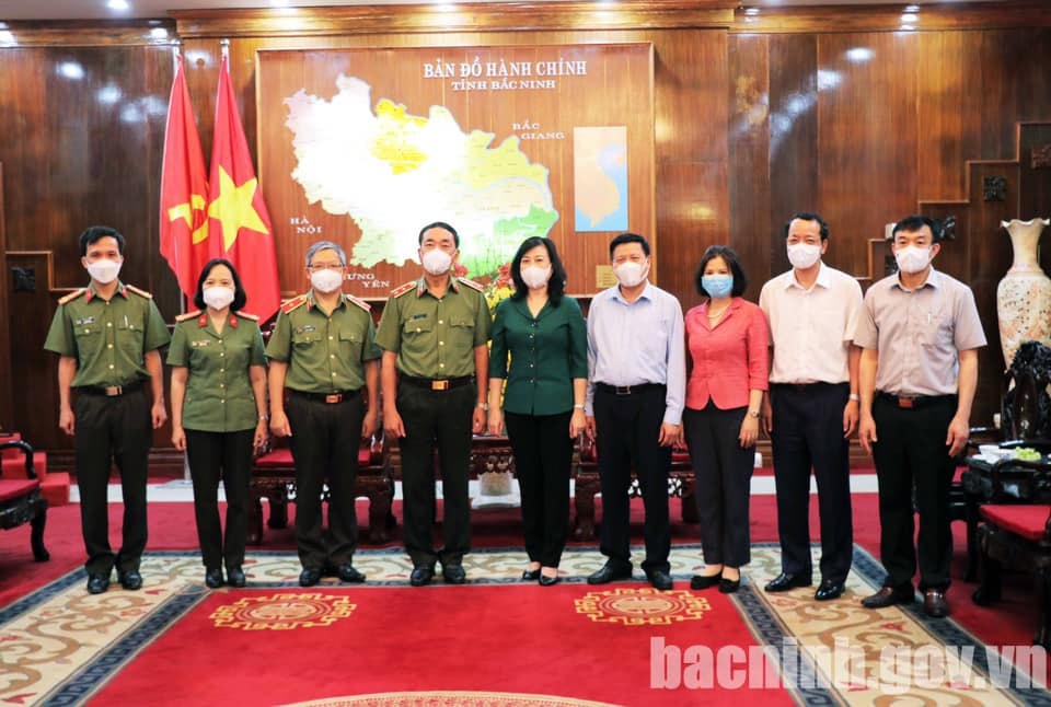 Đoàn công tác Bộ Công an làm việc tại Bắc Ninh. 
