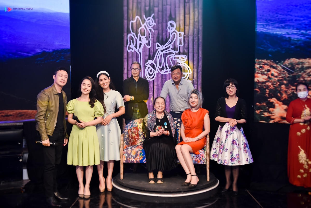 Khách mời tham gia chương trình là những gương mặt quen thuộc.