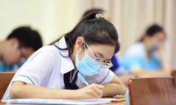Kỳ thi THPT năm 2021 sẽ được tổ chức thành 2 đợt do ảnh hưởng của dịch Covid-19.