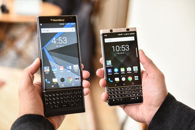 BlackBerry từng cố gắng "hồi sinh" bàn phím vật lý trên smartphone nhưng không thành công.