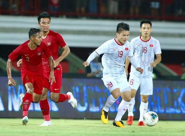 Indonesia (đỏ) không muốn AFF Cup diễn ra vào năm sau.