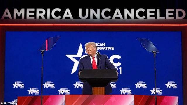 Ngày 28/2, ông Trump đã có bài phát biểu công khai đầu tiên kể từ sau khi rời Nhà Trắng hôm 20/1 tại Hội nghị hành động chính trị bảo thủ (CPAC) diễn ra ở Orlando, bang Florida.  