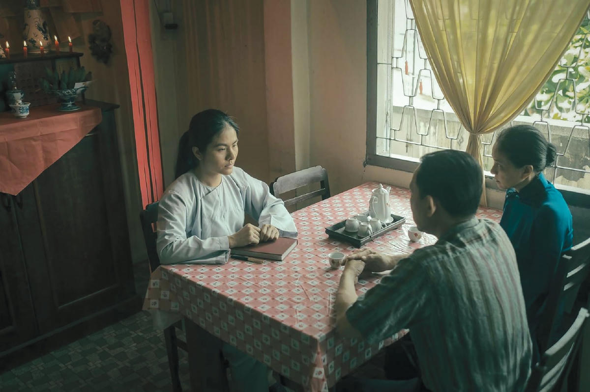 Cảnh trong phim "Chuyện ma gần nhà".  
