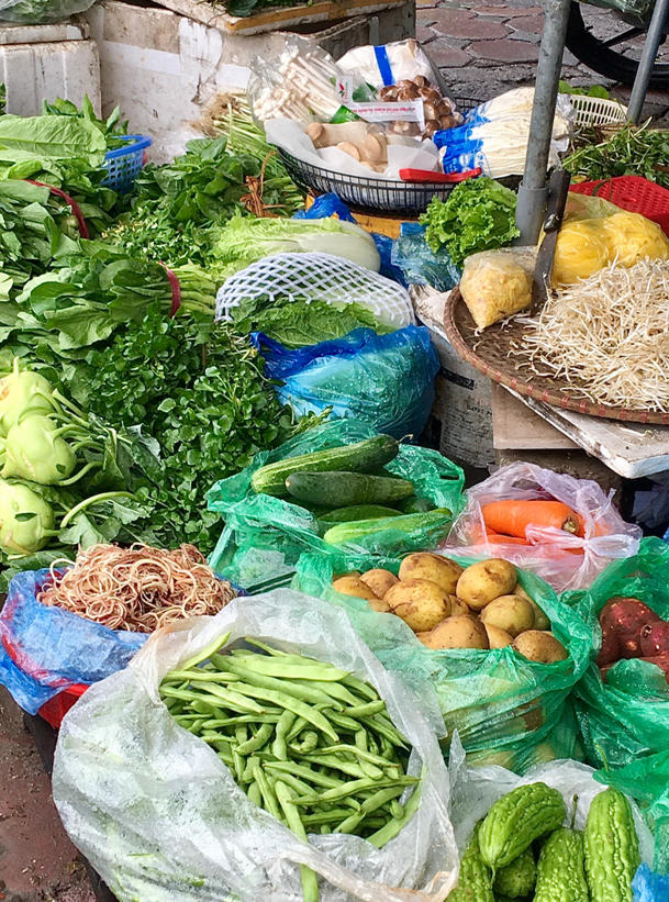 Rau các loại đồng loạt tăng giá theo ngày.