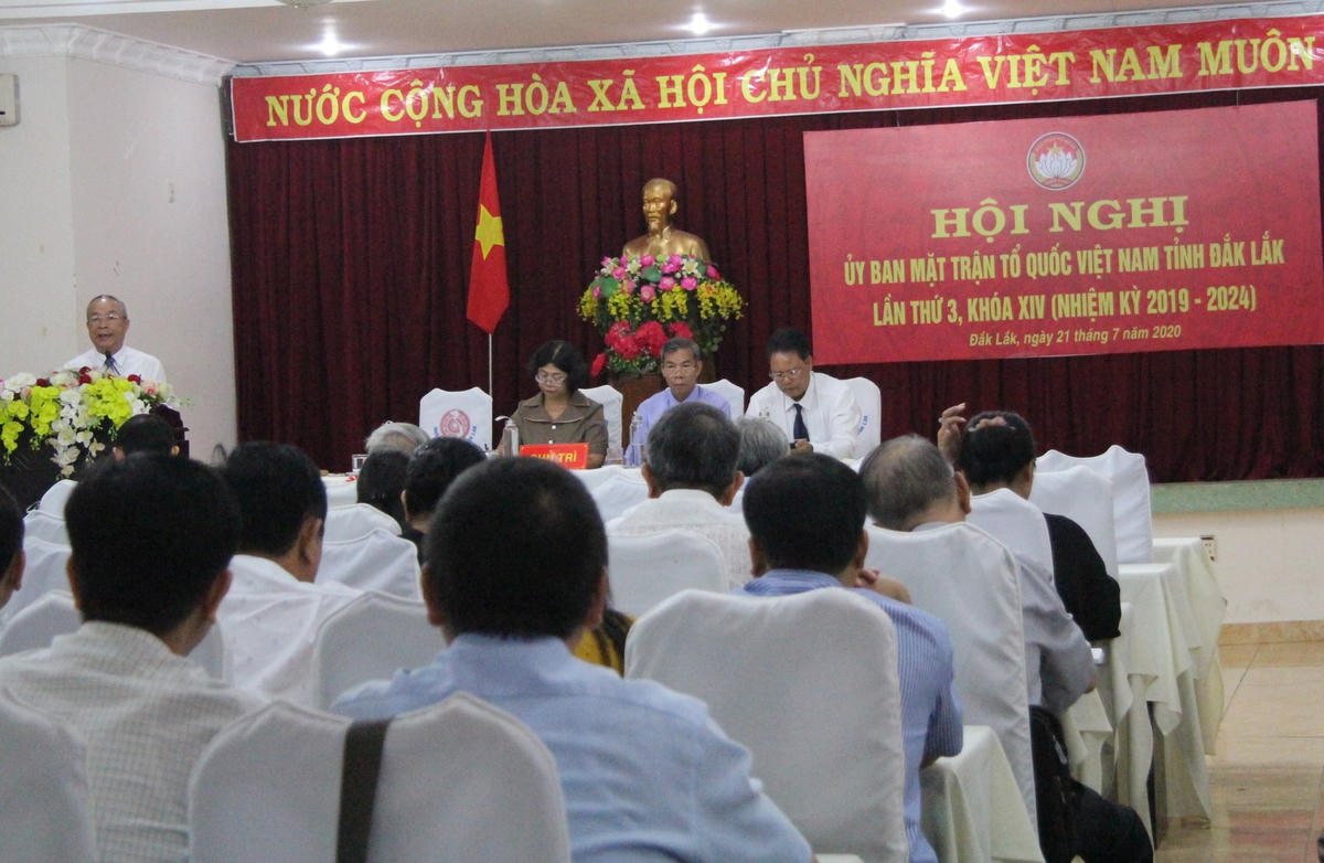 Quang cảnh hội nghị.  