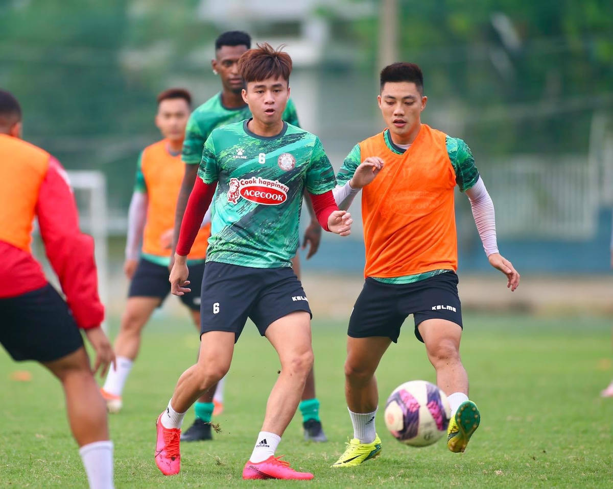 Nếu CLB TP HCM tiếp tục thua ở vòng 8 V-League vào giữa tuần, khó tin rằng Ban lãnh đạo đội bóng còn giữ được sự kiên nhẫn với HLV Mano Polking.