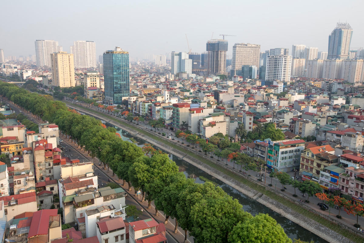 Sản phẩm căn hộ cao cấp tại thị trường Hà Nội vẫn có xu hướng áp đảo. Ảnh: Quang Vinh.