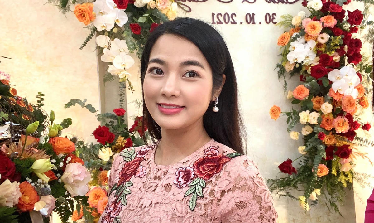 Với nội dung nhẹ nhàng, hài hước cùng sự góp mặt của dàn diễn viên trẻ năng động khiến phim càng cuốn hút hơn. Đặc biệt, dàn sao nữ của “Lối về miền hoa” cũng nhanh chóng được người xem chú ý.