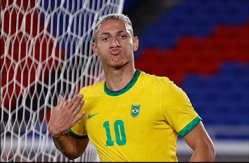 Richarlison đi vào lịch sử sau cú hat-trick cho Olympic Brazil