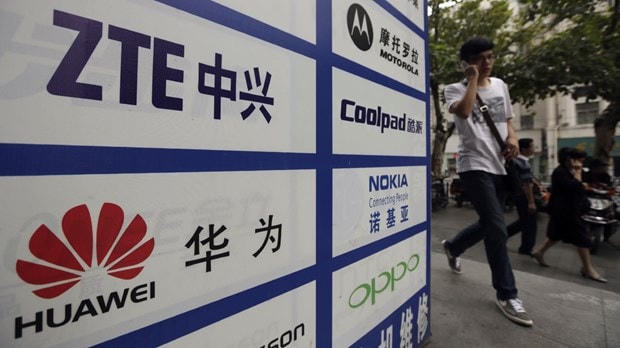 Huawei và ZTE thường xuyên bị chính phủ Mỹ đưa vào tầm ngắm. (Ảnh: Reuters).