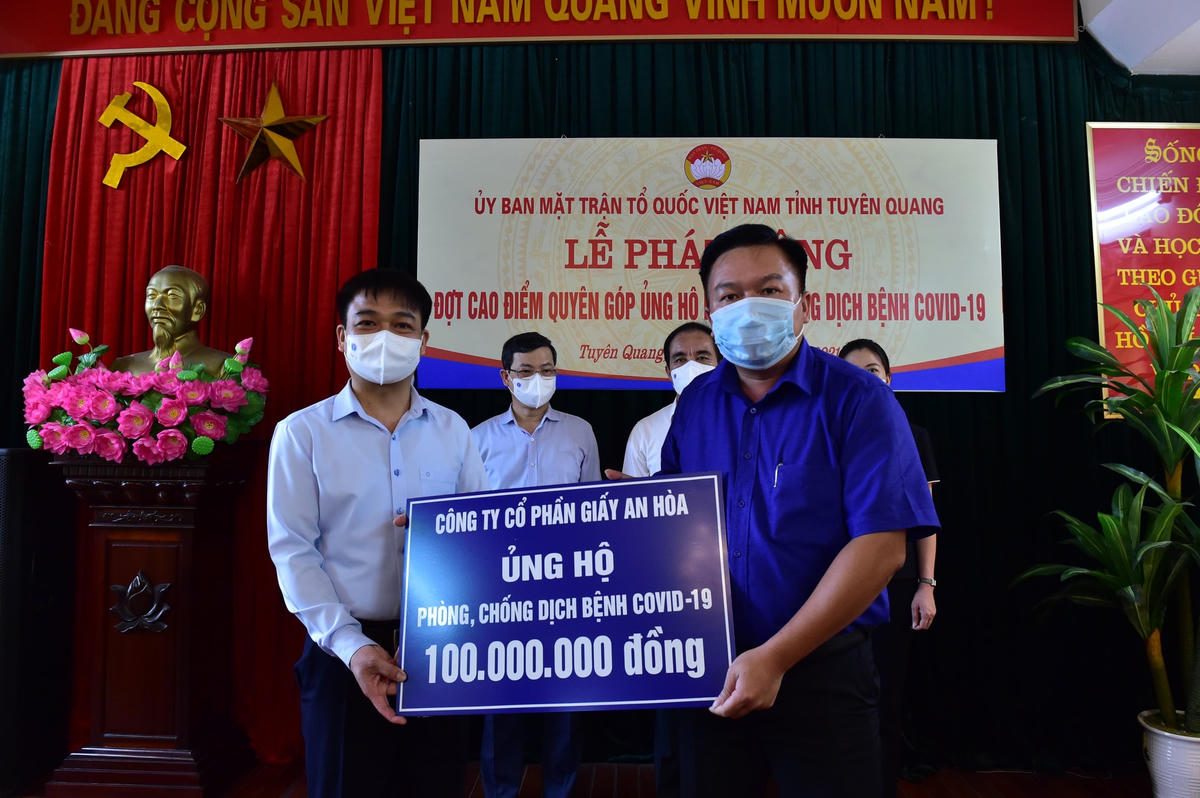 Tuyên Quang phát động đợt cao điểm quyên góp ủng hộ phòng, chống dịch