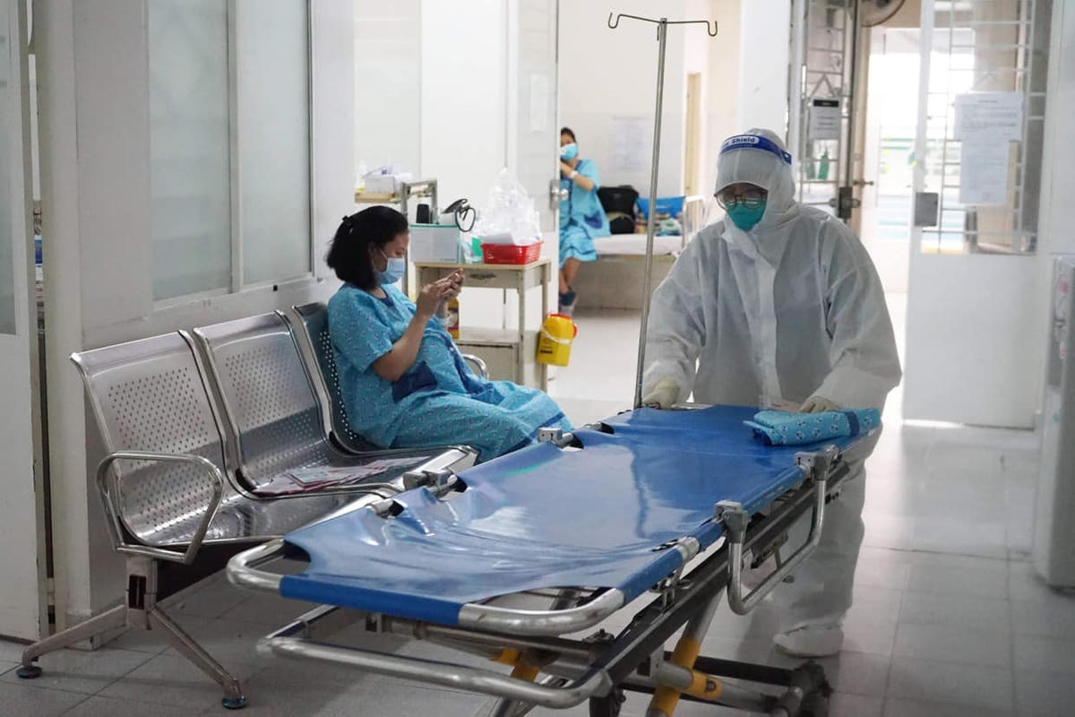 Bên trong bệnh viện điều trị sản phụ mắc Covid-19