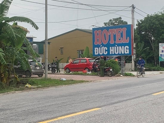 Khu vực xảy ra vụ nổ, công an đang điều tra.
