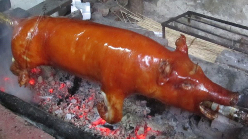 Món lợn quay ở Lạng Sơn nổi tiếng thơm ngon.