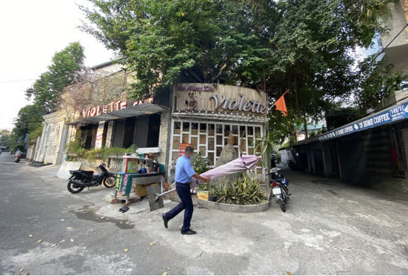 Quán cafe Violette trên đường Bành Văn Trân, quận Tân Bình. Nguồn: Tứ Quý.