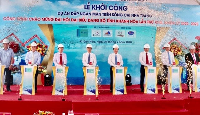 Lễ khởi công xây đập ngăn mặn ở Nha Trang.