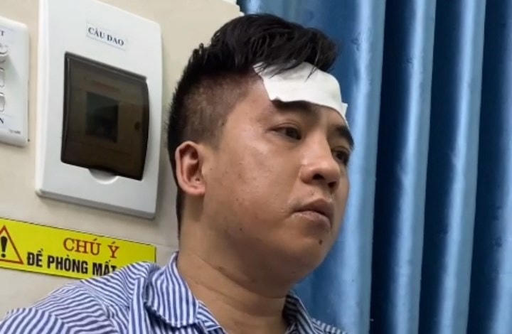 Đối tượng Nguyễn Việt Hùng tại cơ quan công an