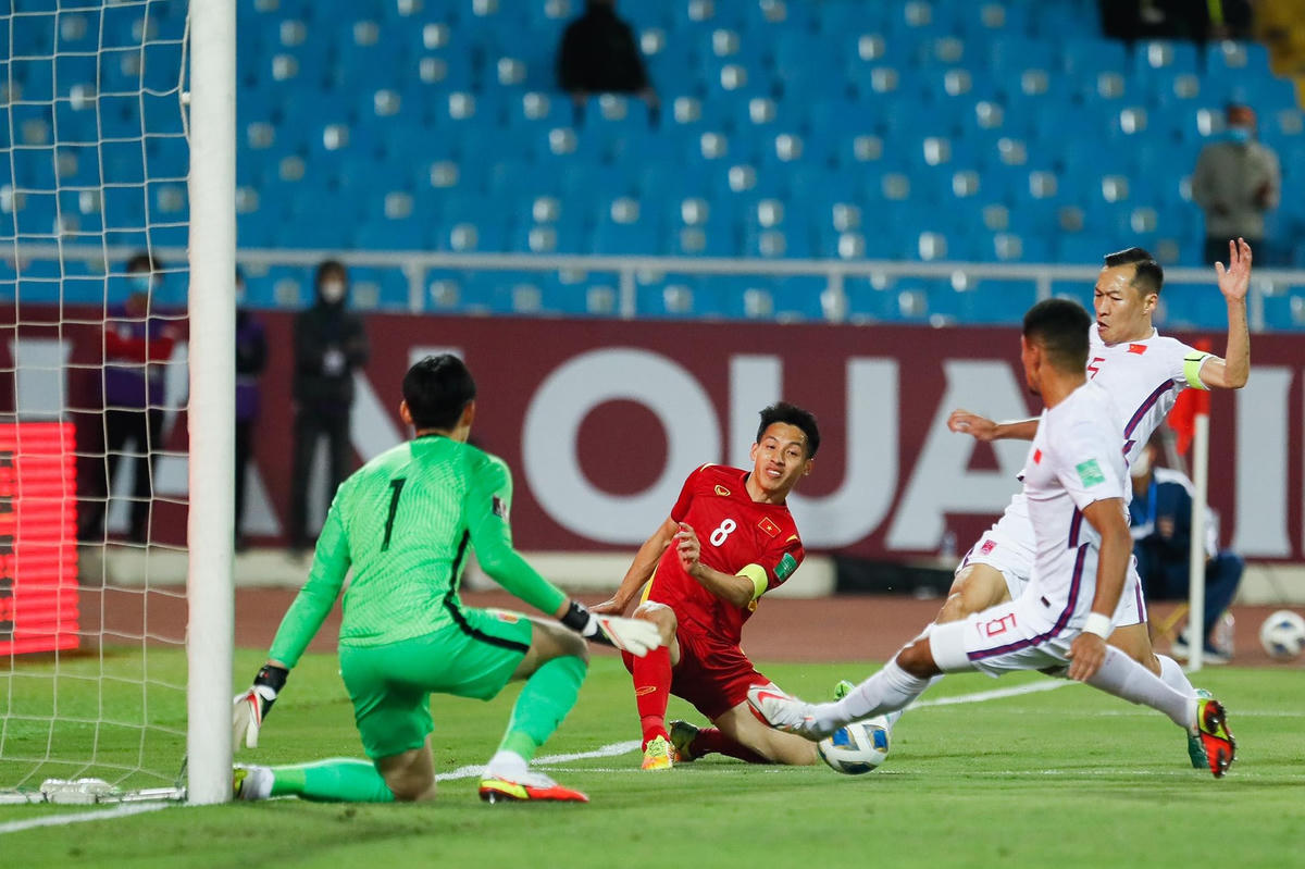 [ẢNH] Những hình ảnh ấn tượng trận Việt Nam - Trung Quốc ngày đầu năm mới