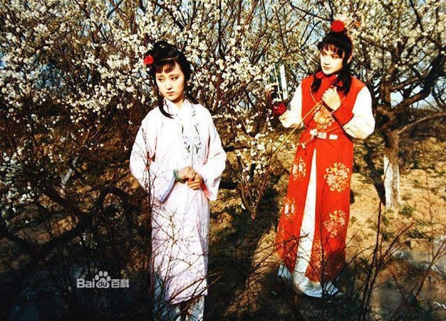 Những thước phim của Trần Hiểu Húc và Âu Dương Phấn Cường trong "Hồng Lâu Mộng" mãi mãi là ký ức đẹp với một thế hệ khán giả.  