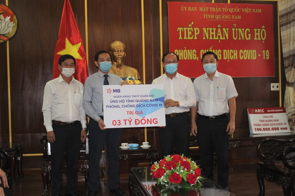 Ngân hàng TMCP Quân đội ủng hộ 3 tỷ đồng phòng, chống dịch Covid-19.
