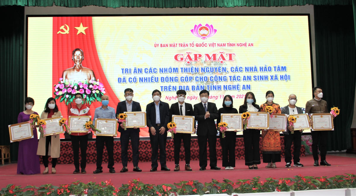 Mặt trận Nghệ An tri ân những nhà hảo tâm làm tốt an sinh xã hội