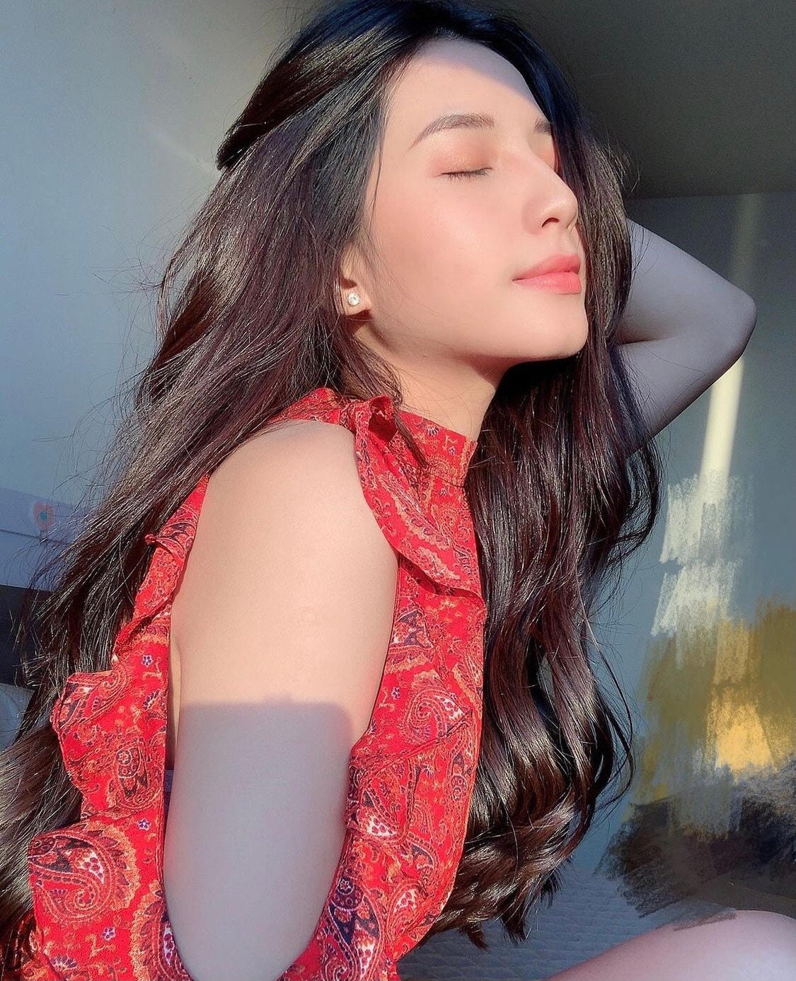 Ngoài đời, Thiên An có phong cách ăn mặc khá đa dạng, từ nữ tính, bánh bèo, nhẹ nhàng đến quyến rũ, gợi cảm.