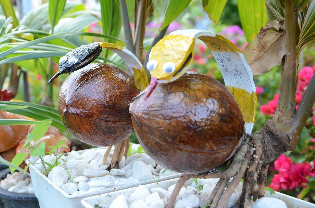 Nhiều linh vật khác được anh Lành tạo hình.