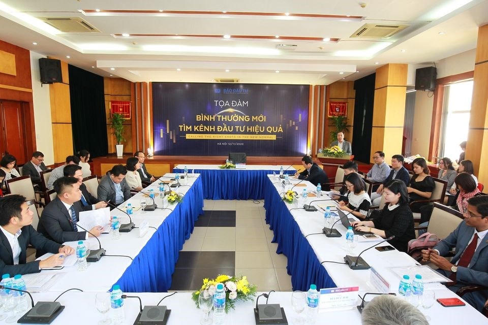 Quang cảnh buổi tọa đàm.