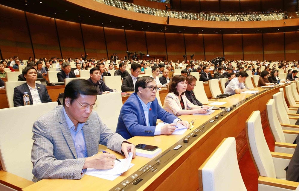 Các đại biểu dự Hội nghị tại điểm cầu chính - Phòng họp Diên Hồng, Nhà Quốc hội (Hà Nội), sáng 28/3/2021. (Ảnh: Phương Hoa/TTXVN).