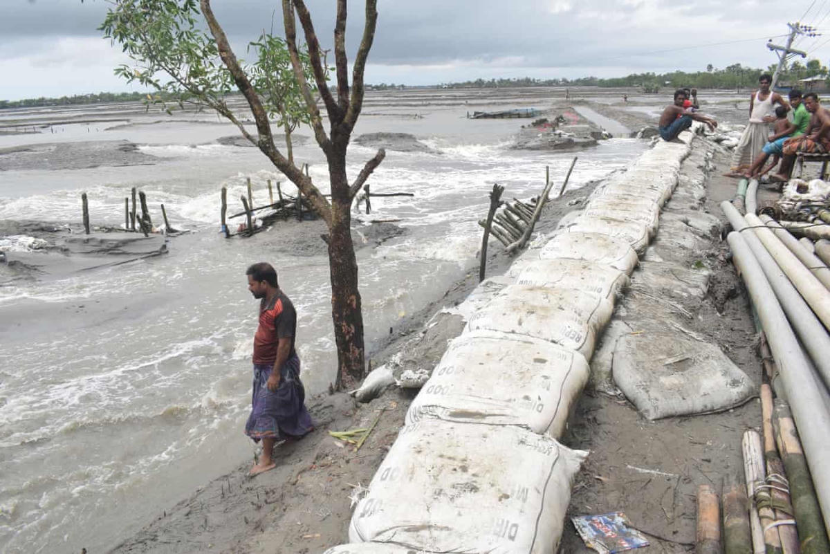 Làng Pratapnagar đang đứng trước nguy cơ bị thủy triều xâm lấn. Ảnh: IFRC.