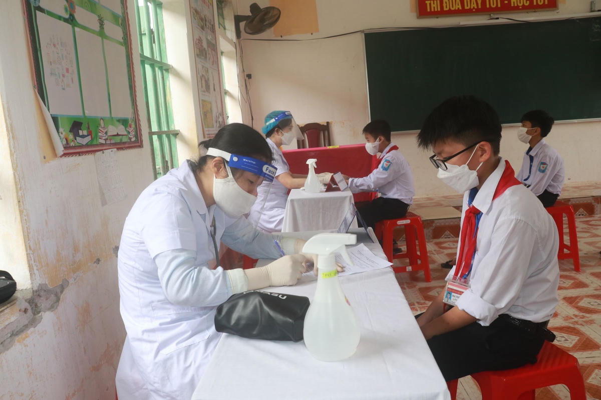 Theo lãnh đạo Sở Y tế Nam Định, mới chỉ có 307 trong tổng số hơn 20.500 trẻ được tiêm có phản ứng sau tiêm và chỉ là phản ứng thông thường. 