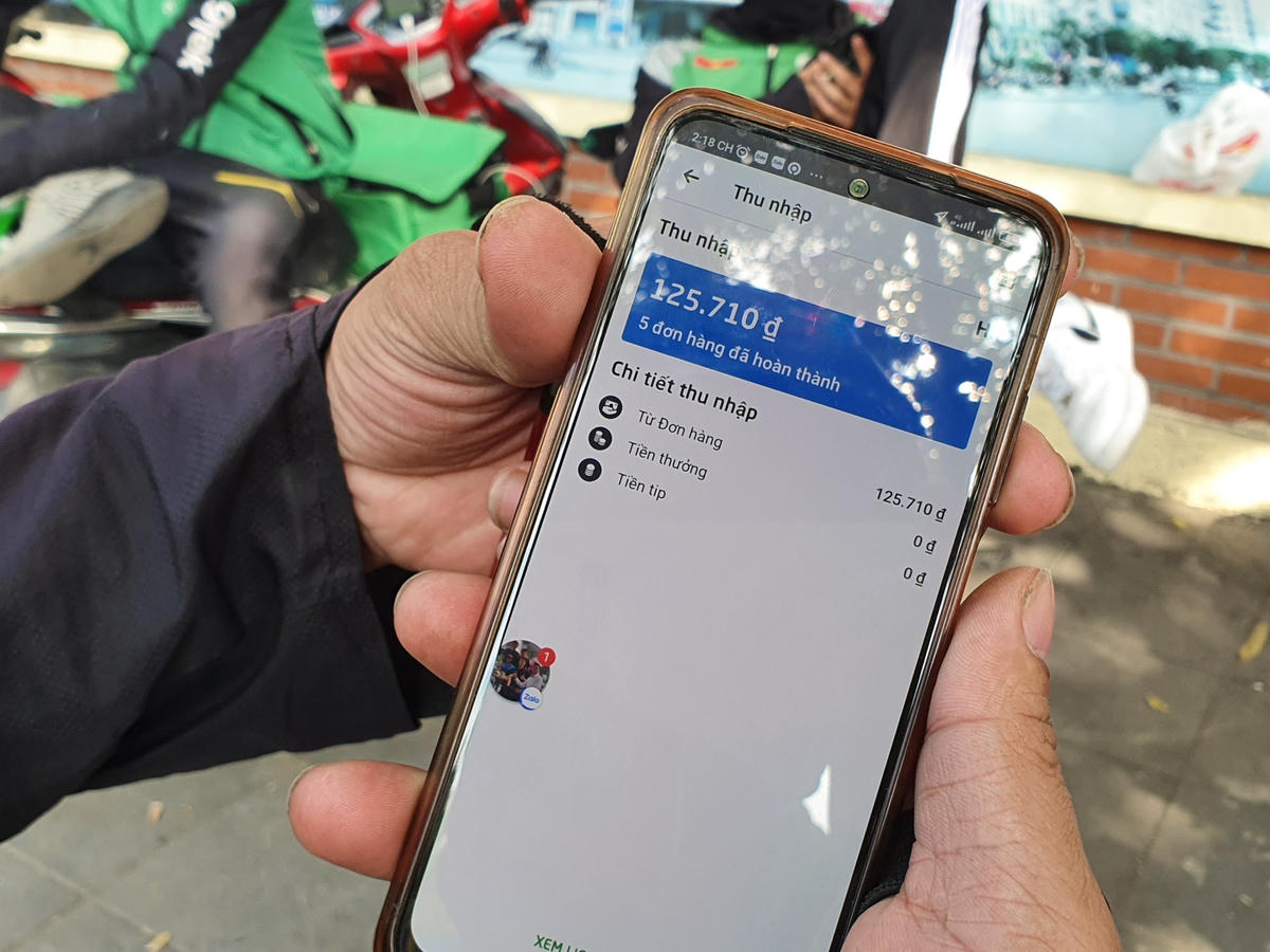 Thu nhập trung bình của shipperchỉ hơn 100 ngàn đồng/ngày.