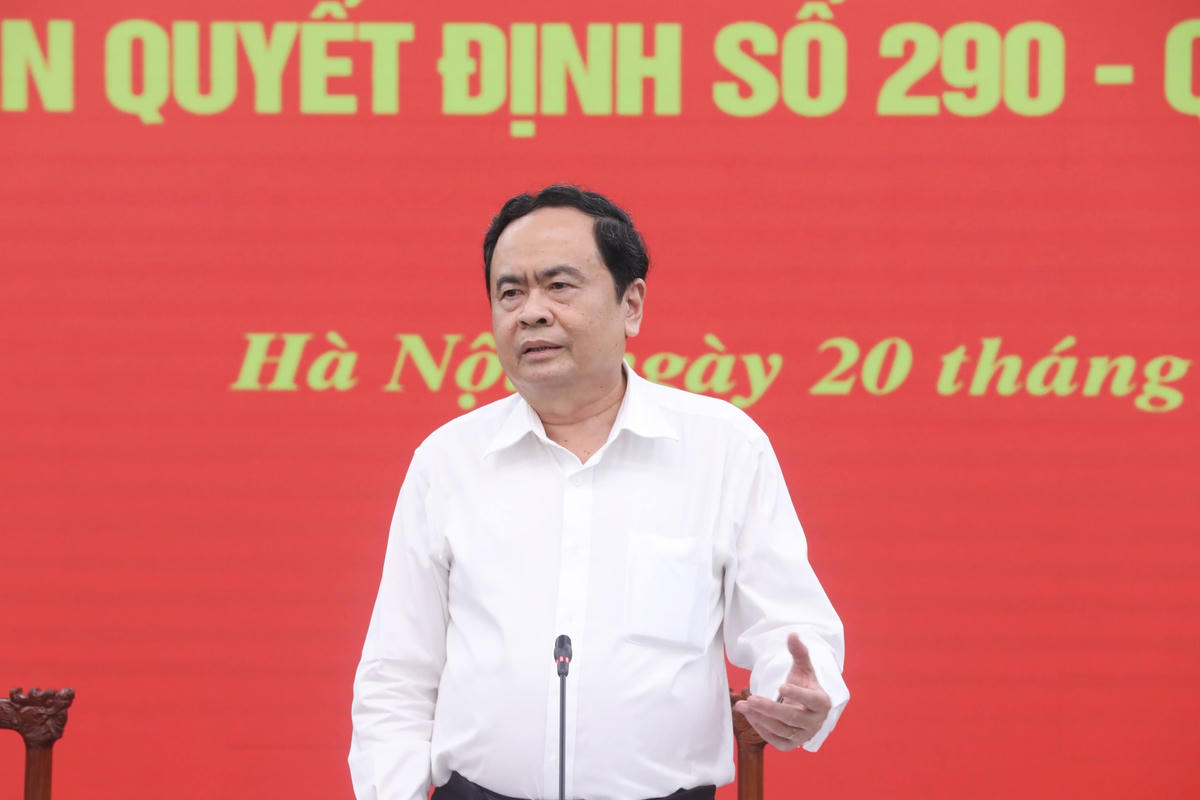 Chủ tịch Trần Thanh Mẫn phát biểu tại hội nghị. Ảnh Quang Vinh.