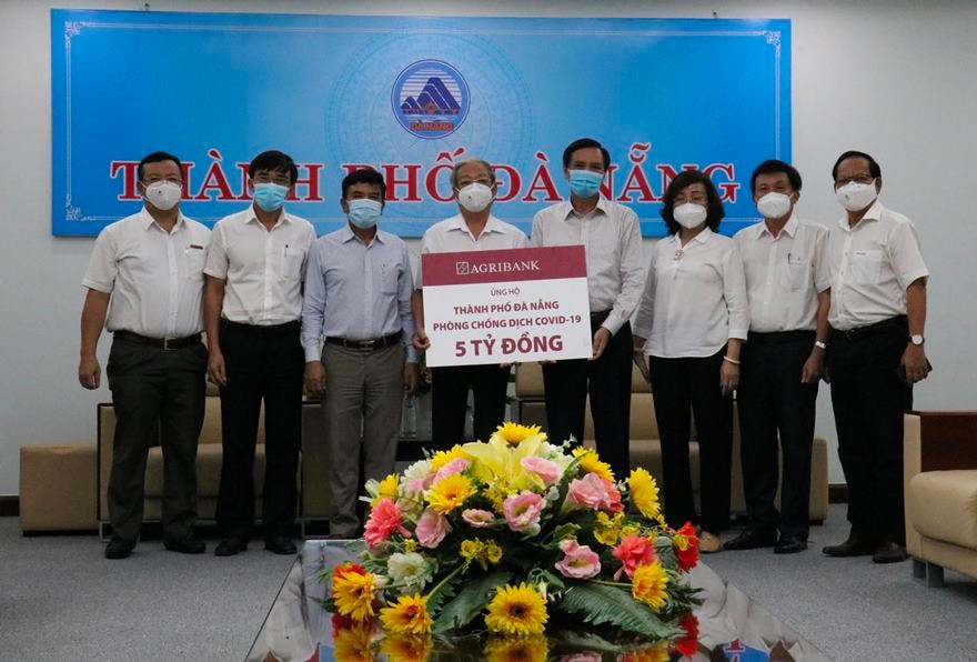 Cùng chung tay với Chính phủ trong