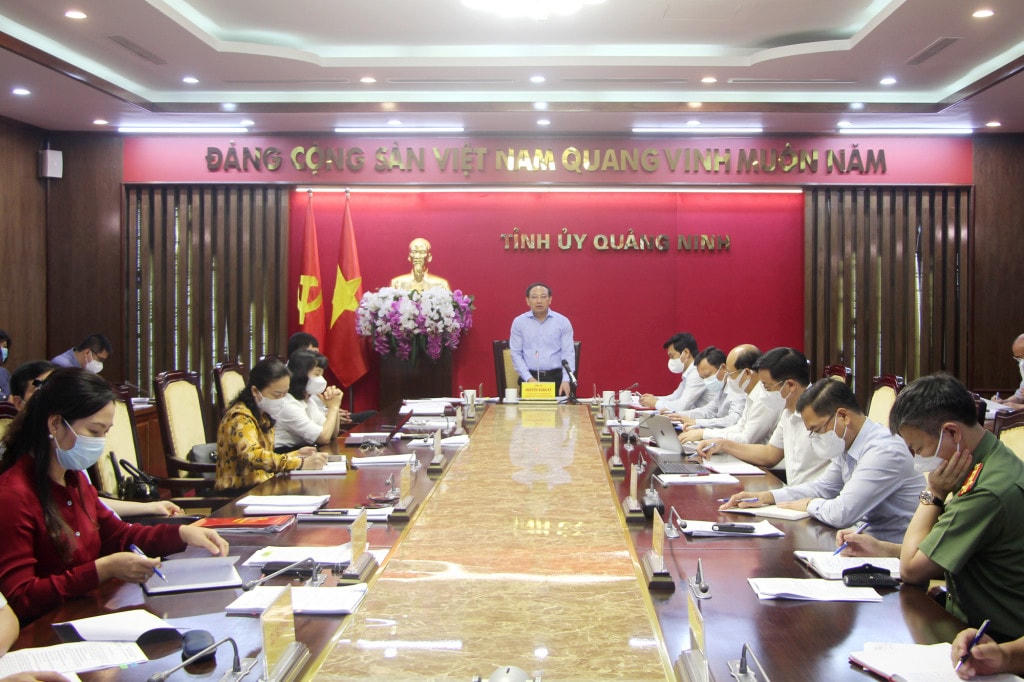 Quang cảnh buổi họp chỉ đạo.