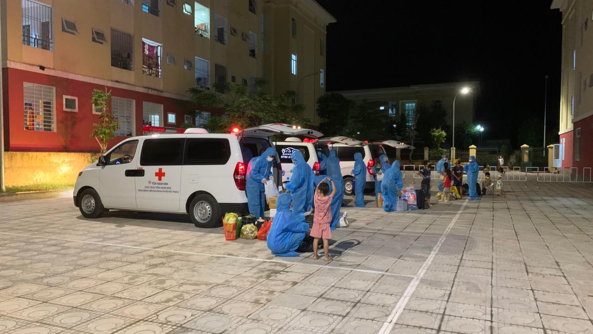 Nhiều học sinh đã phải đi cách ly tập trung vì dịch Covid-19.