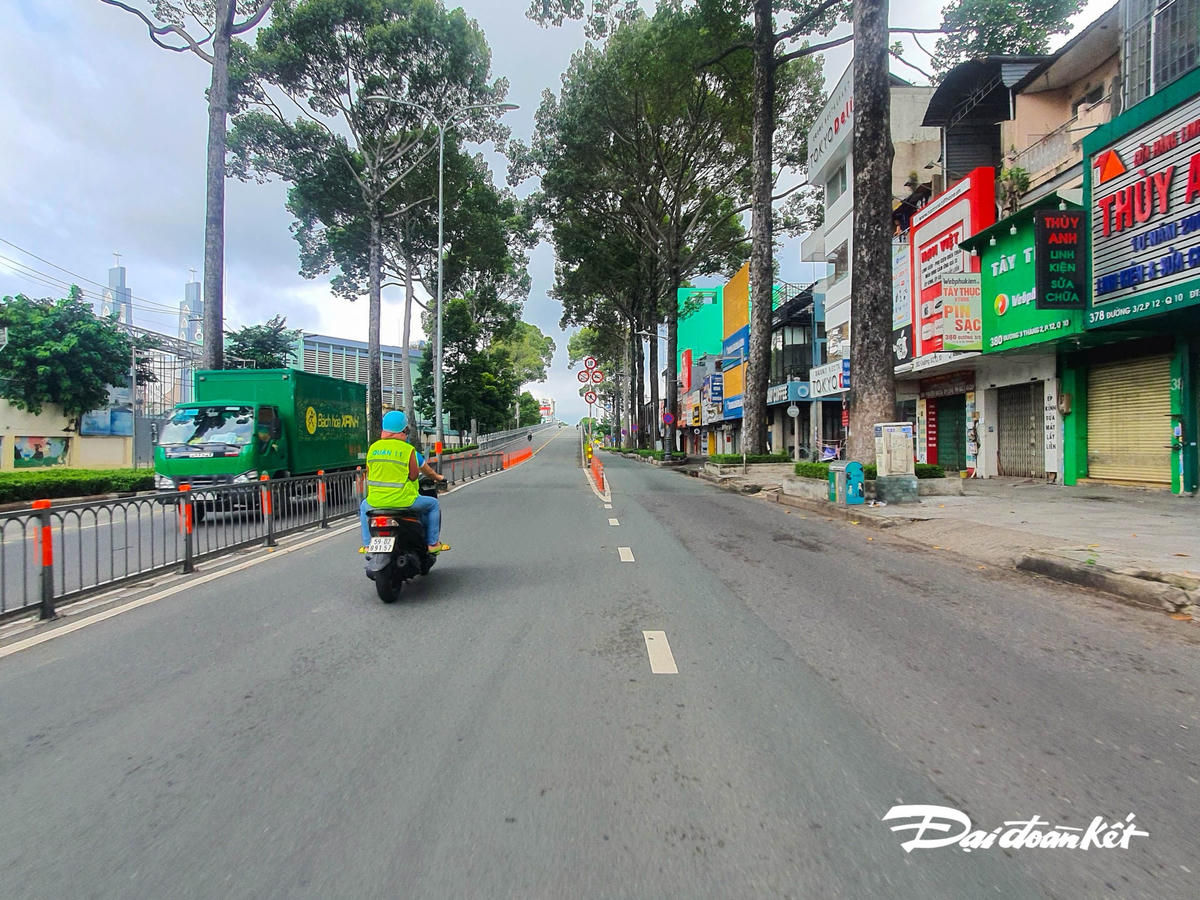 Đường 3/2, quận 10.
